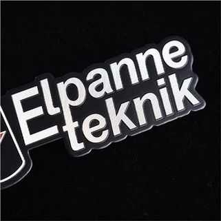 Plat Logo Logam