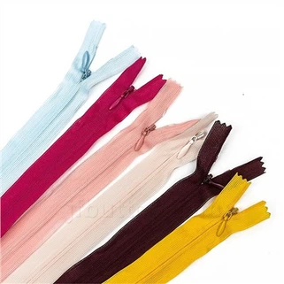 Zip Halimunan Hitam