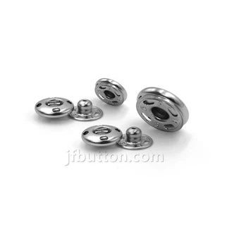 Jahit Besar Pada Kancing Akhbar