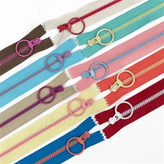 #3 zip plastik yang dibentuk untuk pakaian