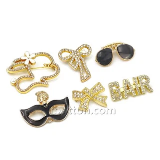 Kerongsang Dan Pin Untuk Pakaian