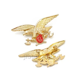 Brooches Dan Pin Bergaya